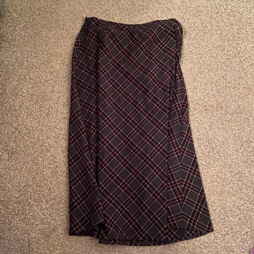 Croft & barrow tartan plaid charcoal gray black midi long skirt